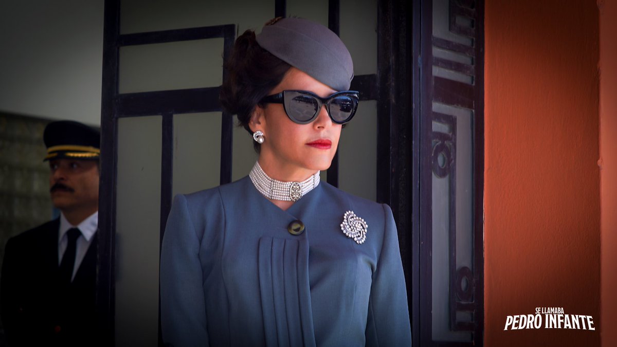 Ruben1G's tweet photo. @latalancon en acción como María Luisa en #SeLlamabaPedroInfante ¿Ya están disfrutando de su enorme talento? ¡Gracias, Ana Clau! 

Temporada completa disponible ahora a través de @vix 

#PedroInfante #Vix https://t.co/wJgziyvDL6