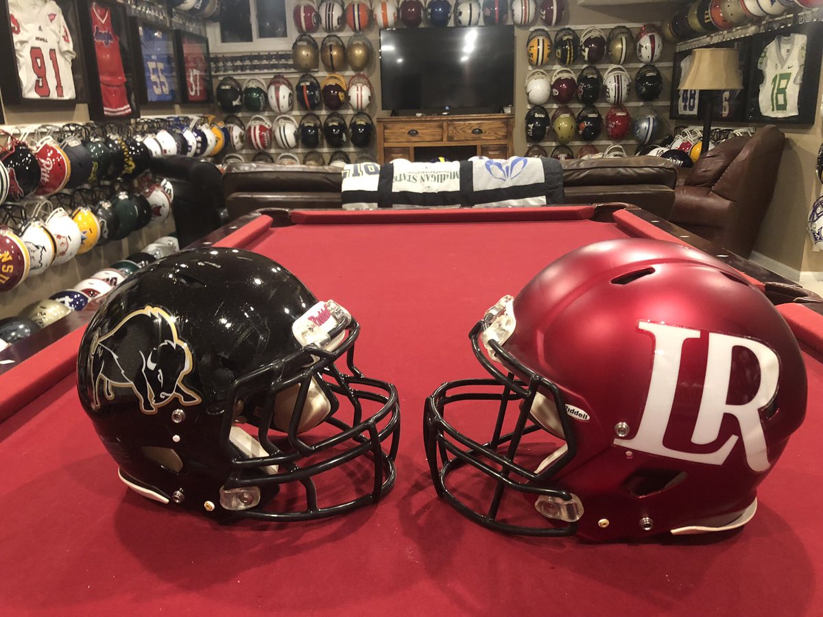 JerryQuickel's tweet image. Semifinal in @D2Football this weekend when @LRBearsFootball travels to Arkansas to face @Harding_FB . Contrast in styles should be fun!