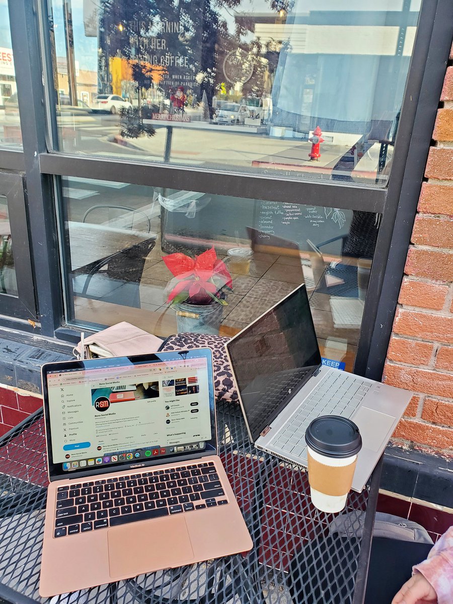 We had beautiful weather today in Reno, so nice that we were able to have a team meeting outside at Jostella coffee!
@jaedyn_young3 #renonv #renosocialmedia