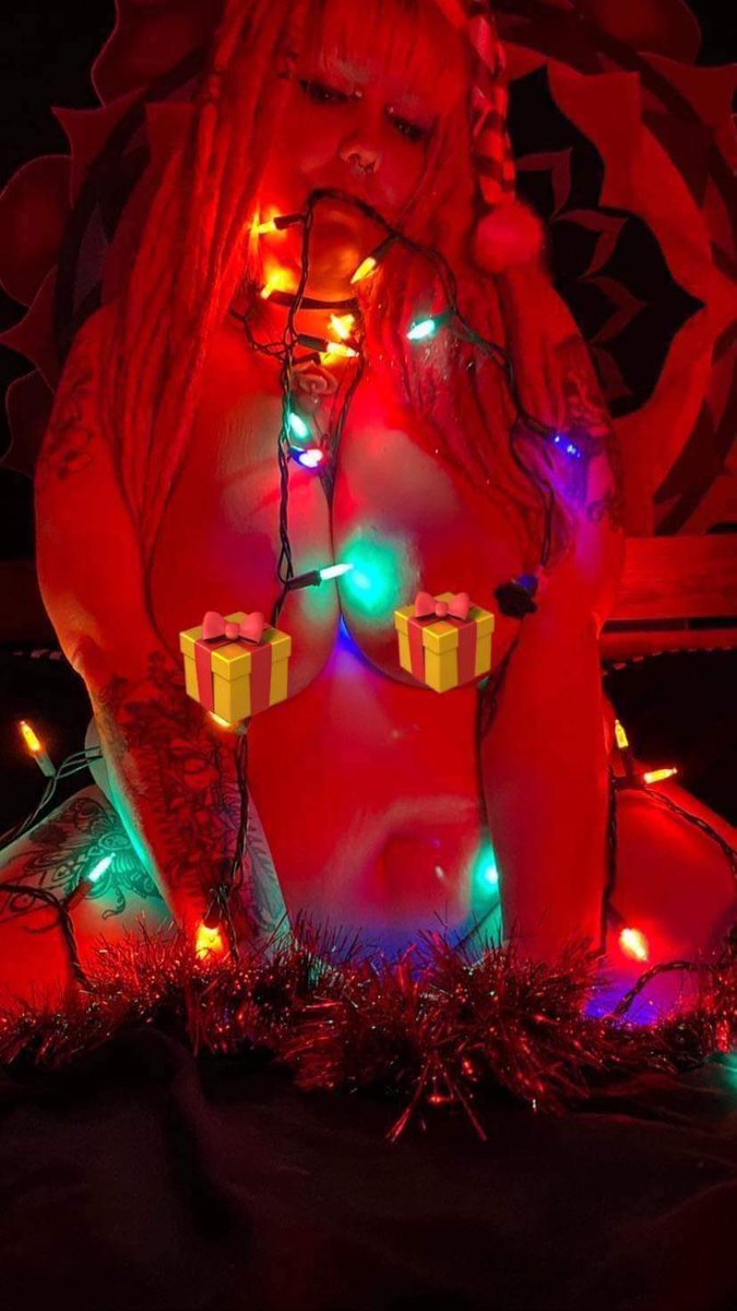 demonqueentiff's tweet photo. Did u make the naughty list? 😈💋 
Link in bio https://t.co/WWQfDbyZly