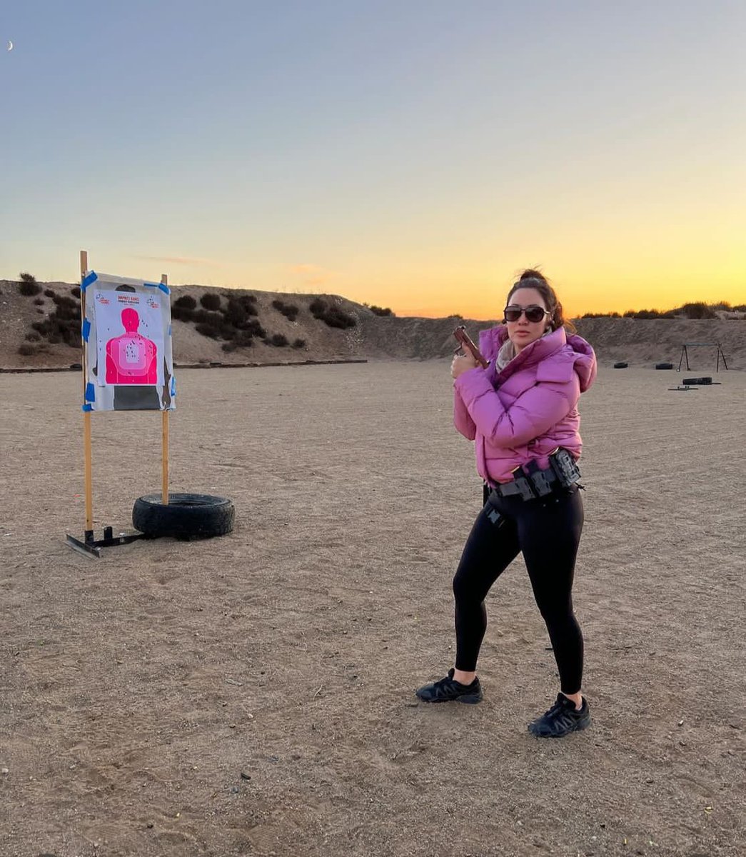 RoseRichard09's tweet photo. Having a nice day 💪 https://t.co/U1GSkDcNIp