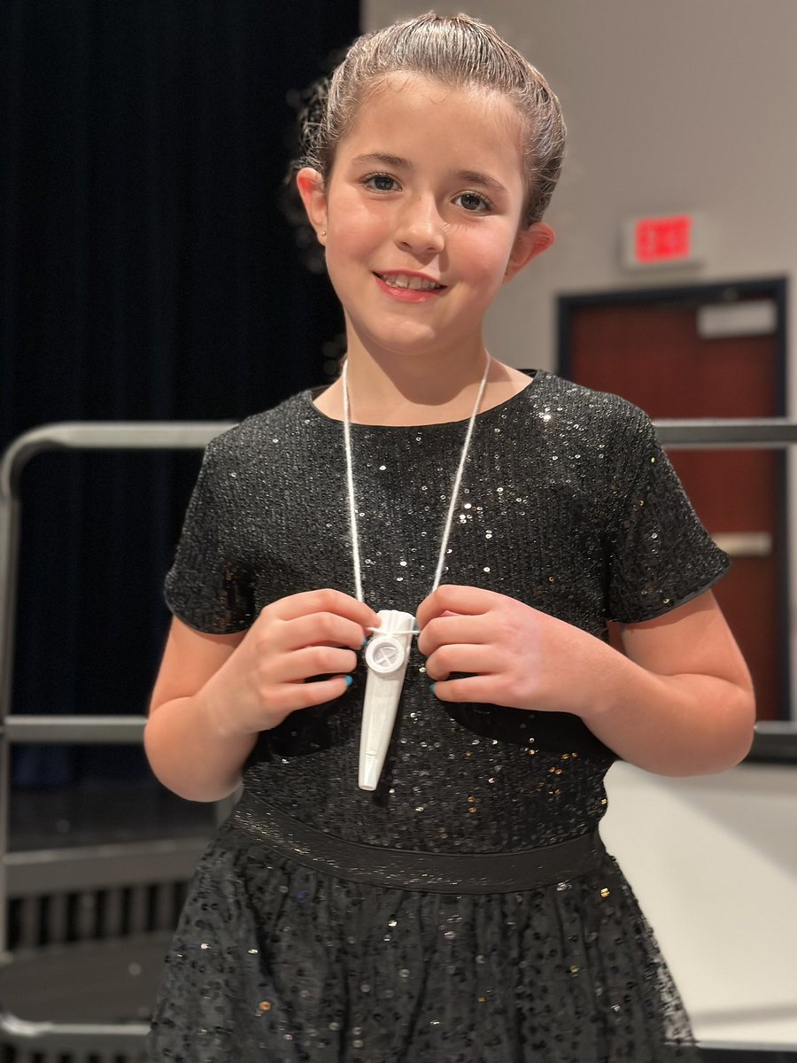 KristineStrible's tweet photo. @MrsBridon thank you for an amazing performance this evening! The kids did amazing and the song choices and facts were top notch! We appreciate you! 🤍✨🎶 
@WillowRidge480 https://t.co/ufffNarlWz