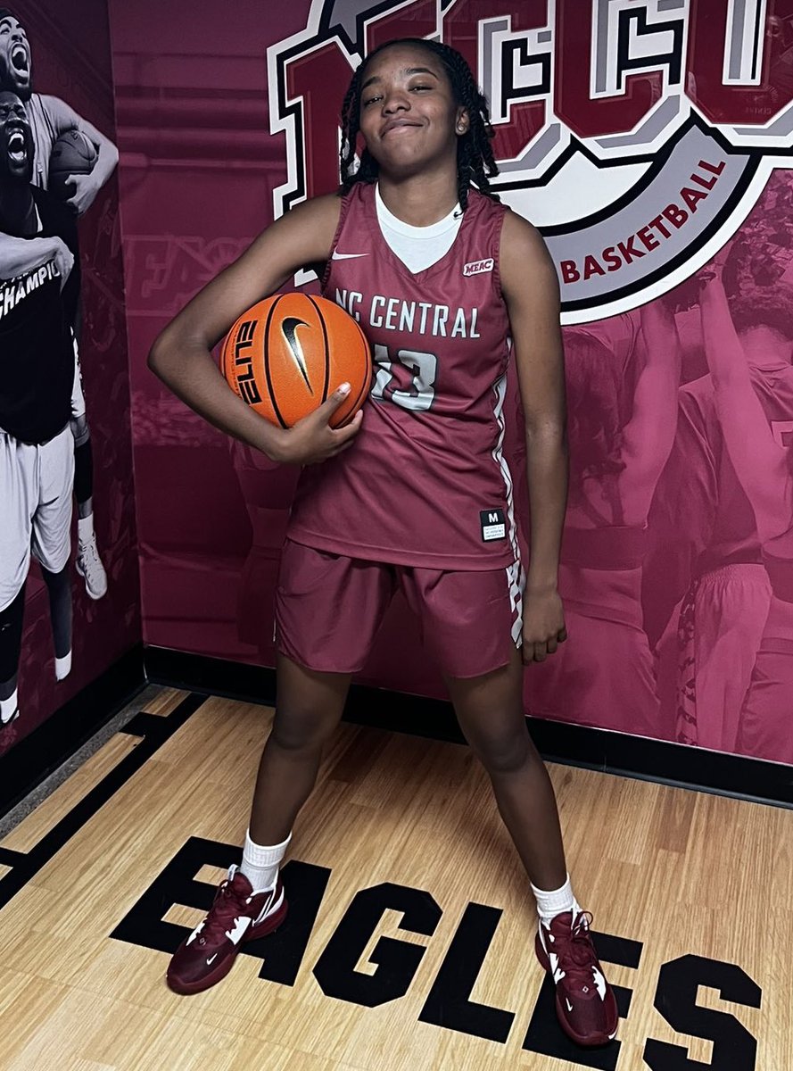 Top 3 Scorers for the #NCCU #Eagles vs #Campbell Kimeira Burks: 17 PTS | 6 REBS | 3-9 3PTS Kyla Bryant: 14 PTS | 5 REBS | 2 ASTS Ray’ven Robinson: 10 PTS | 2 REBS | 2-2 3PTS @NCCUWBB | @terrence_baxter