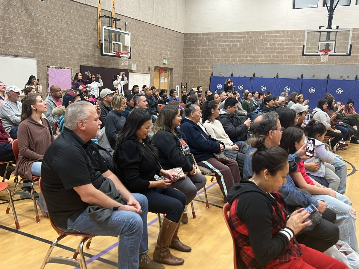 ¡concierto de 3er grado! 3rd grade concert! Bien hecho niños. Good job kids.