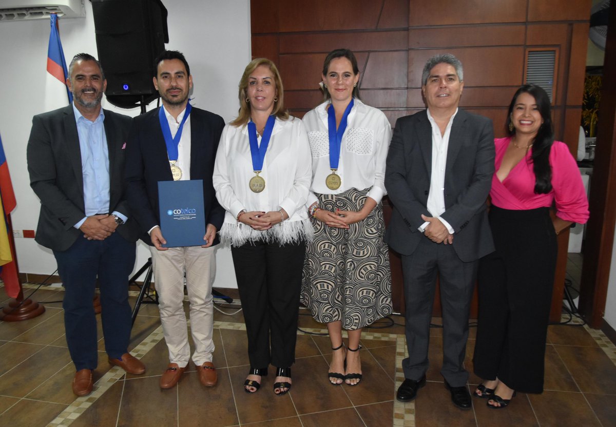 Solo tengo agradecimientos porque la vida me haya permitido servirle a la ciudad y al turismo.
Para mí esta orden al mérito “un vallecaucano ejemplar” de <a href="/Cotelvalle/">COTELCO Capítulo Valle del Cauca</a> significa que el turismo se sintió bien servido y eso para mí como secretaria no tiene precio.