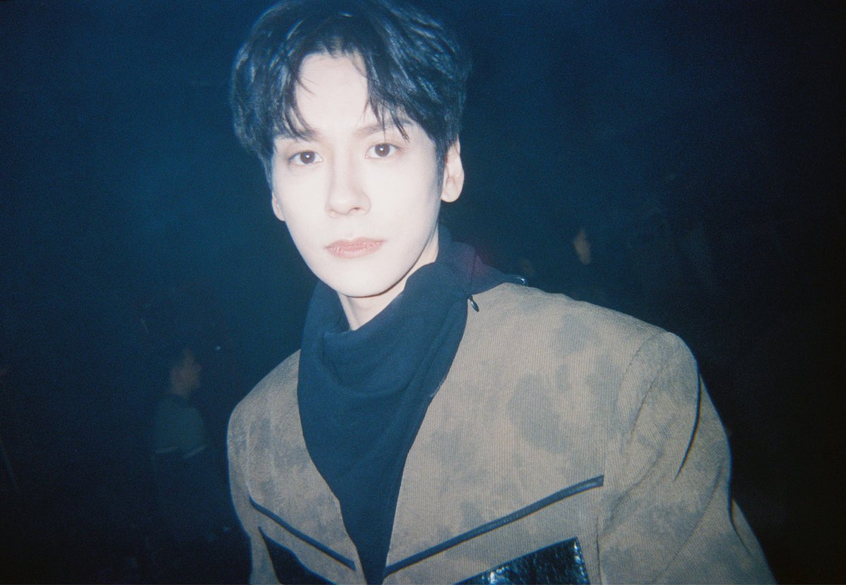 WzmOfficial_'s tweet image. [🔥] 

⚔️ 一些来自Boss的胶片记忆🎞️
✨ #披荆斩棘3 #CallMeByFire 

꒰ঌ┈┈┈┈┈┈┈┈┈┈┈┈┈ ໒꒱

#魏哲鸣 #魏哲鳴 #WeiZheming #위철명 #เว่ยเจ๋อหมิง #ウェイ・ジャーミン #MilesWei