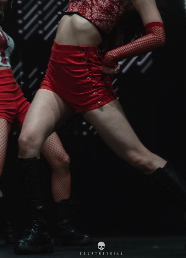 🍿💩(in🪳crocroach font)👹💚 tweet media