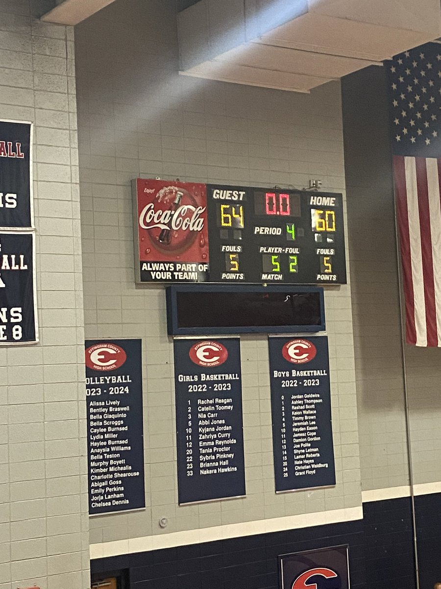 SEBBoysHoops's tweet photo. Wow! What a game! 👀👀🏀🎥🍿🔥We were down as many as 18. We won 64-60 in OT! This team is coming together. We never stopped believing in each other. Players stepped up, and we trusted each other! This was a good win for the program! @KyleSandy355 @thejoshaubrey @SEBHSAthletics https://t.co/FQ1zPgEvhJ