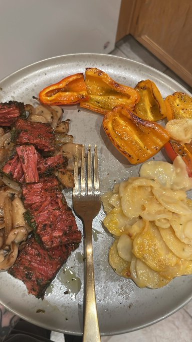 Got a new vegan steak brand and I&rsquo;m cumming https://t.co/WTkap5aqHx<a href="/tag/mvsales"class="tags"><span>#mvsales</span></a>