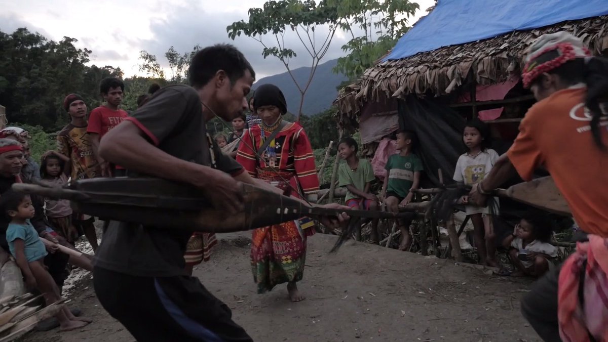 LiyangNetwork's tweet photo. She is most well-known for uniting Lumad tribes across Pantaron Mountain Range, to wage ‘pangayaw’ (traditional tribal warfare for self-defense) which successfully drove out the illegal operations of big logging firm Alcantara and Sons from Lumad ancestral lands in 1994. https://t.co/KAiQVVRi41