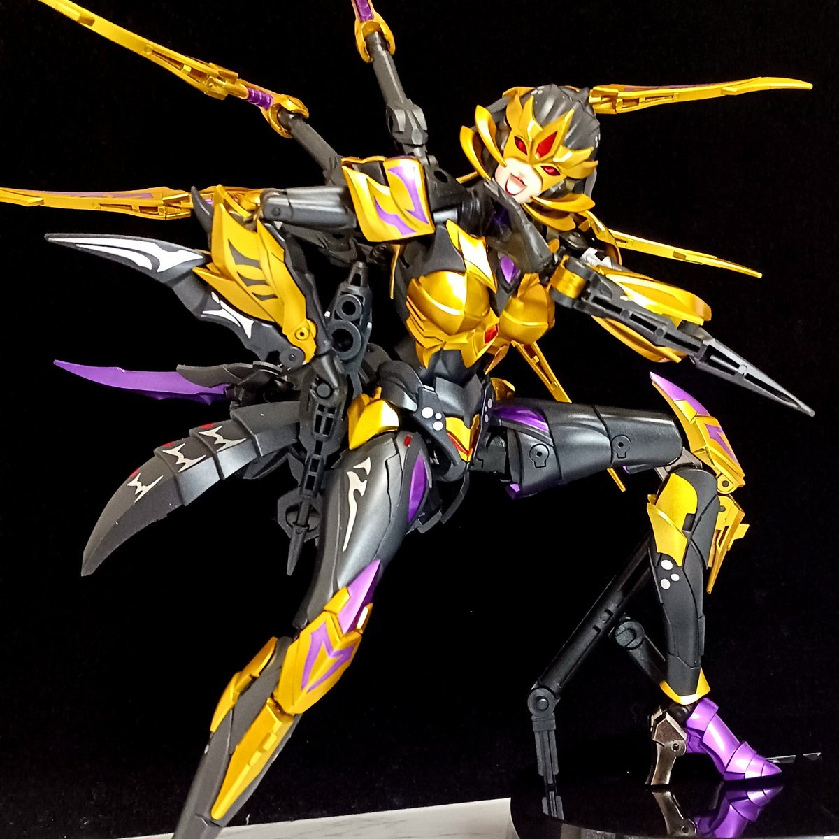 tebasaki255hon's tweet photo. これから外出だから一枚だけ
塗装キレイし関節の渋みも固すぎず緩すぎずで良い感じ
#非正規TF #SPIDERLADY https://t.co/sjAc6wDtOo