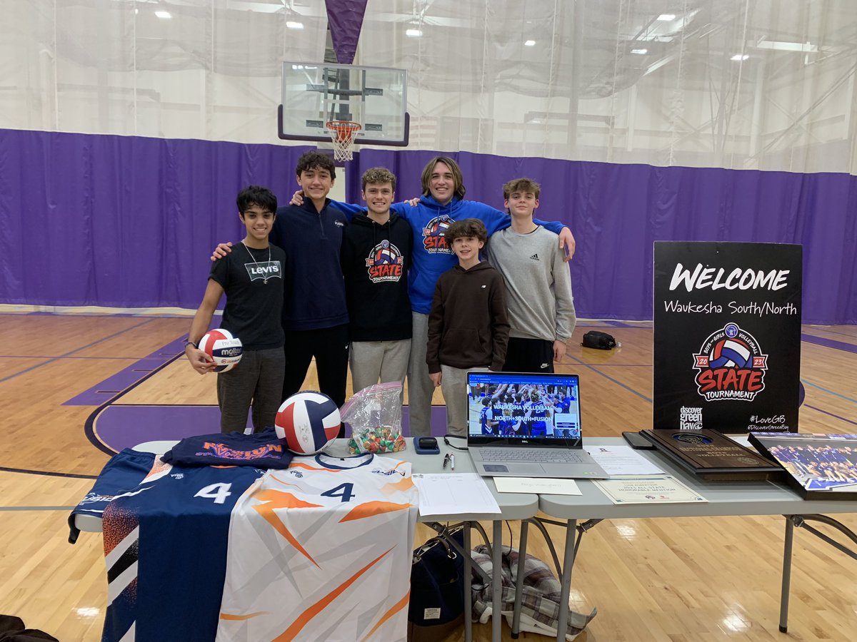 Thanks to JV and Varsity guys for volunteering and welcoming the incoming freshman during Waukesha North’s open house! Calling all North and South 8th grade boys to play Fusion volleyball next fall! #conferencechamps #sectionalchamps #keepgrowingthesport