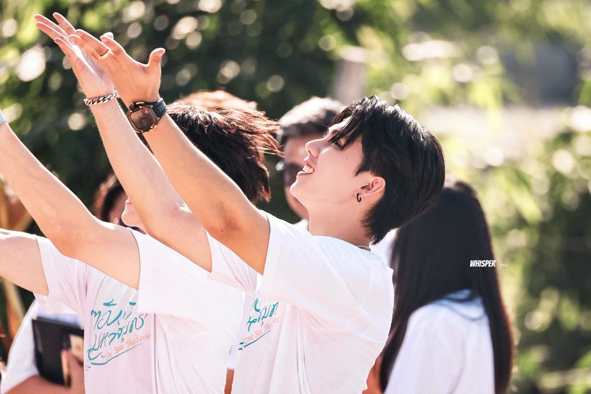 Whisper_fort's tweet photo. #บวงสรวงต้องรักมหาสมุทร
#FortFTS #ComeFortZon
#FortPeat 
𝟏𝟐𝟎𝟔
💐🙏💐

@fort_fts https://t.co/xvrFTcYgYJ