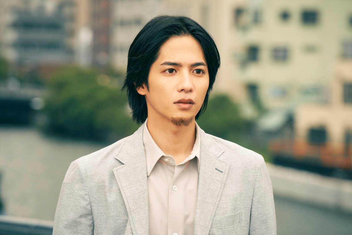 52hzwhale_movie's tweet photo. 3月1日(金)公開🎬
『#52ヘルツのクジラたち』
🐳#志尊淳 さんの出演が決定🐳

岡田安吾役💫
貴瑚(#杉咲花)の声なきSOSを聴き、救い出そうと動き出すトランスジェンダー男性の塾講師。
撮影を終えてのコメントも届きました。

本屋大賞受賞の傑作小説、映画化✨ https://t.co/my1bypDBS2