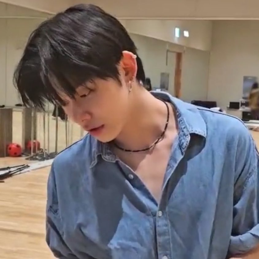 hourly yeonjun (@hourlyjunie) on Twitter photo 