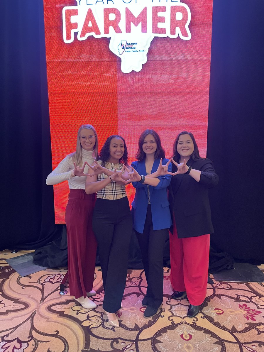 sigmaalpha_uiuc's tweet photo. Four of our sisters spent the weekend in Chicago at @ILFarmBureau Annual Meeting, celebrating the Year of the Farmer! https://t.co/rYboH3NKJx