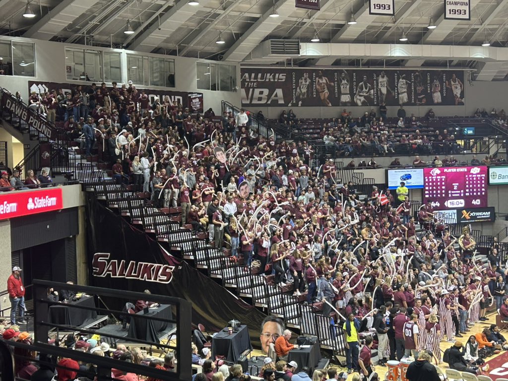 @SIU_DawgPound is the best student section in the @MVCsports and it’s not even close. #packthepound #siu #gosalukis