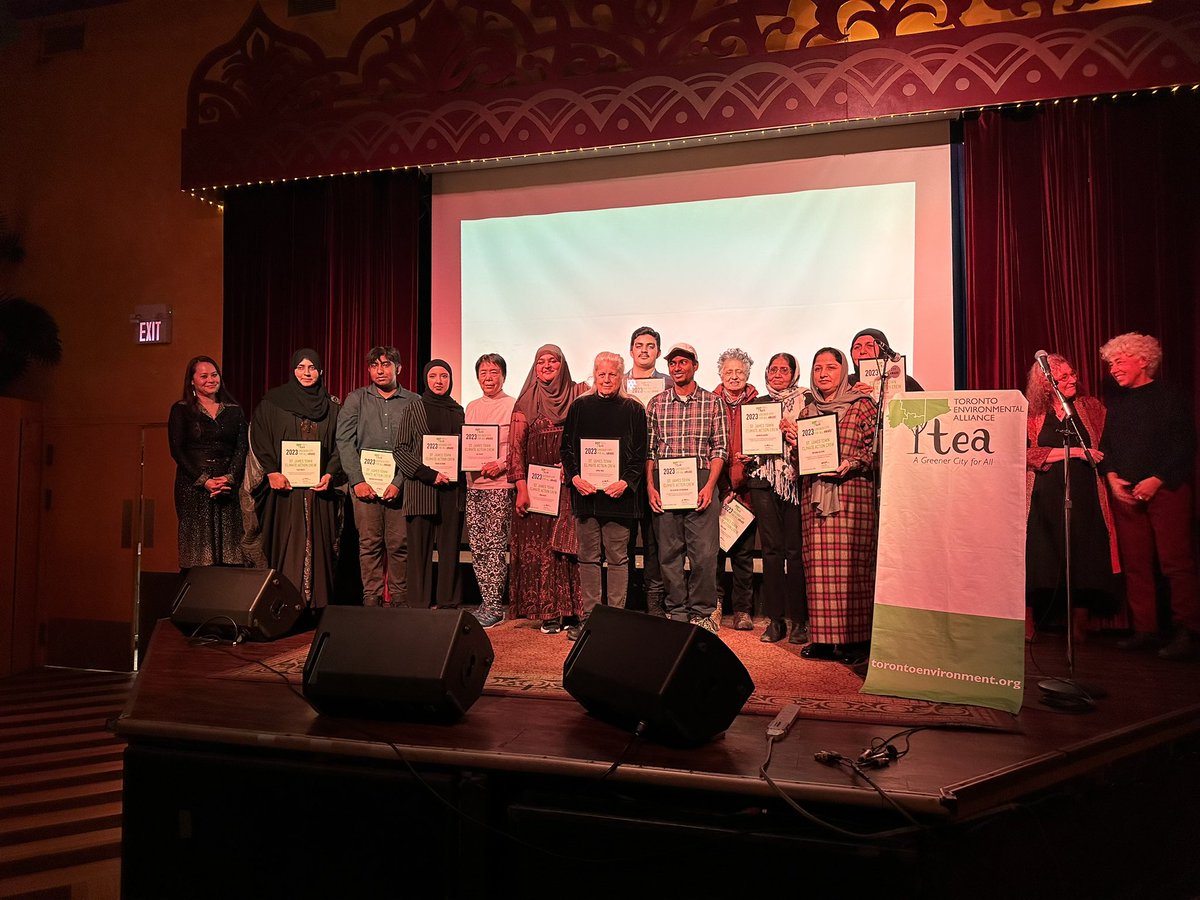 Lots of hugs, a little dancing and so many great conversations tonight at the Toronto Environmental Alliance 2023 Greener City Celebration! And congrats to the award winners, my friends with the St. James Town Climate Action Crew!