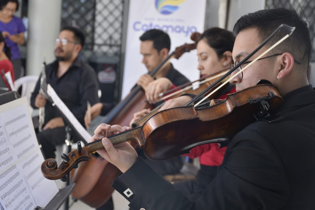 Las sonrisas y aplausos de los adultos mayor residentes fueron el mejor regalo para los artistas.

Nuestra gratitud al <a href="/GADCatamayo/">GAD Catamayo</a> por permitir este encuentro y experiencia llena de música y alegría.