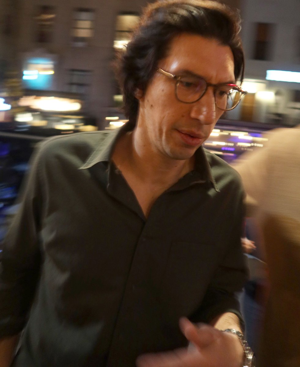 m_bee4's tweet photo. also why is he cosplaying as maurizio gucci? https://t.co/bHoPVHMTXr