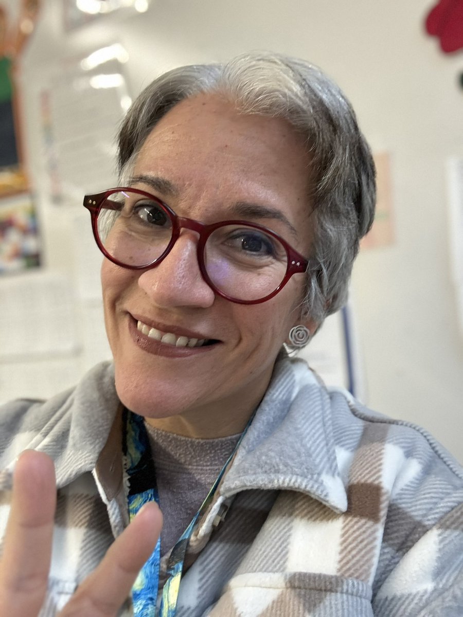 🧡ℓα мιѕѕ ∂є єѕραи̃σℓ💜 tweet media