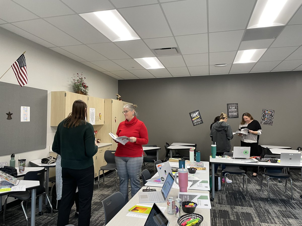 Whitney Morehead tweet media