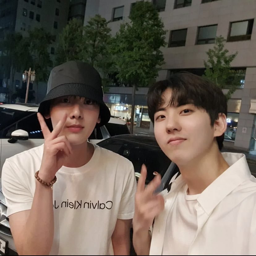 ar0hahwaiting01's tweet photo. 김준성 배우 instagram 
#윤산하 #산하 #아스트로 #ASTRO https://t.co/2Dn4uc3c5i