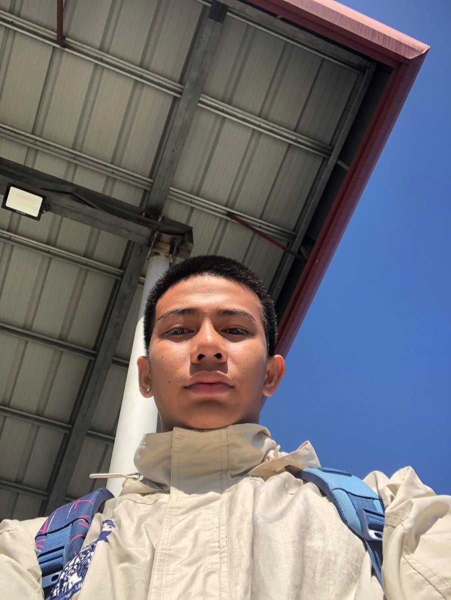samulde_absalon's tweet photo. View mo pag inaano mo ako https://t.co/rO3CkWA2KF