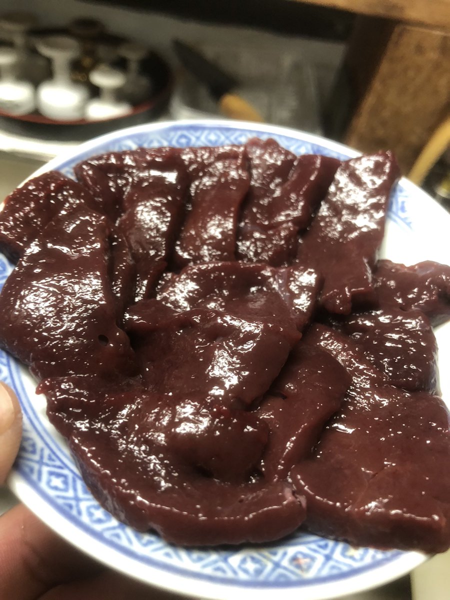 moritatu0820's tweet photo. 生レバーにブリしゃぶに、こんなん飲まなやっとれんなぁ💦 https://t.co/Y8ywCFLOa2