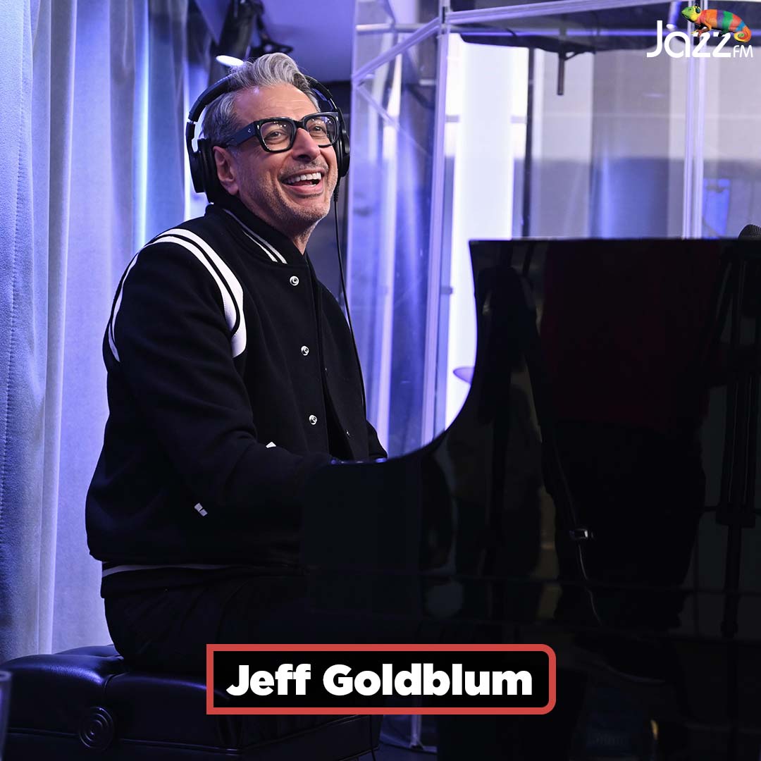 jazzfm's tweet image. We are beyond excited to announce that these shining stars are a part of our incredible lineup for the #JazzFM Christmas &amp;amp; New Year Schedule 🎄 Who are you most excited for??

Head over to our website to see the schedule in full 👀 #linkinbio 

|  @SamaraJoy99 @TommyBlaize