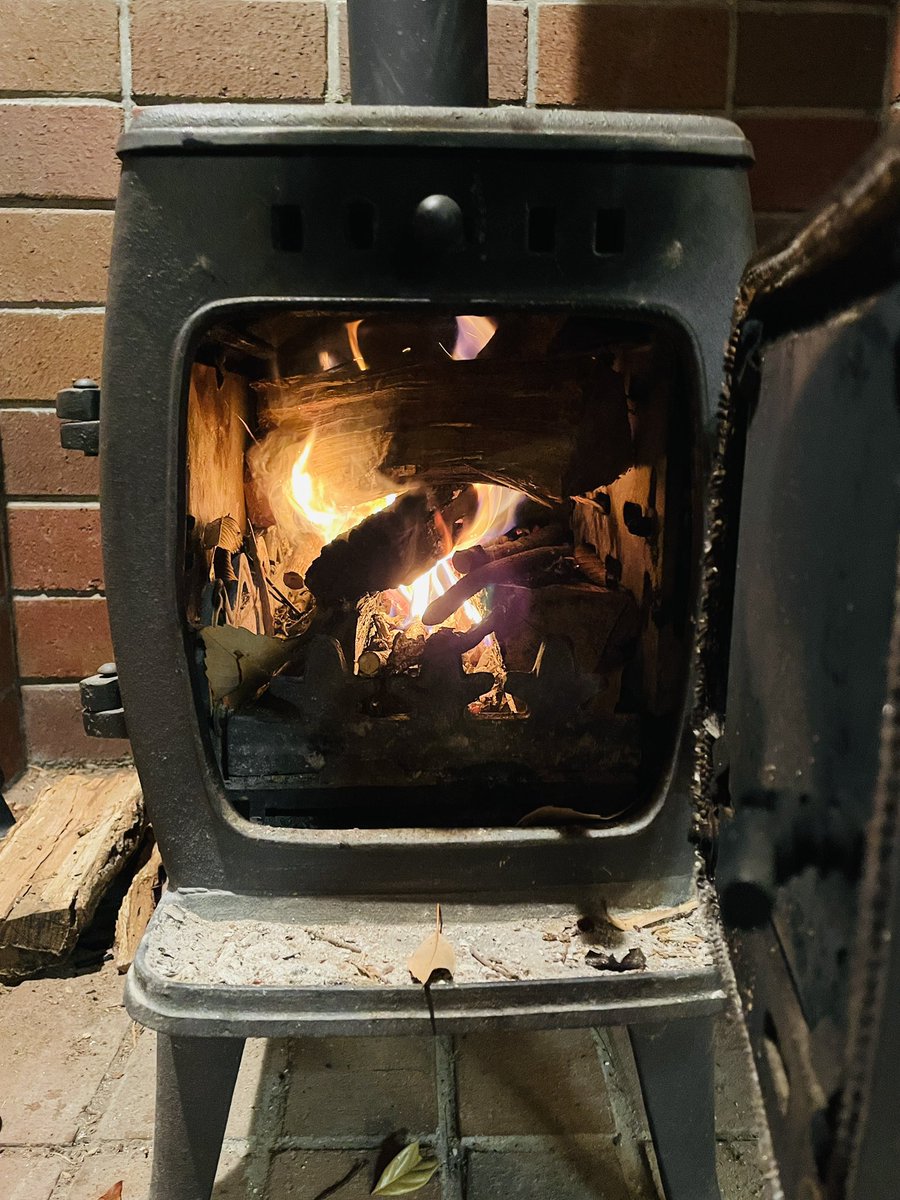 uncleweed's tweet photo. Oh my goodness, the box from @canva arrived with the New Year's cards. I'm terrified to open… I pretend *I'm not a perfectionist* but, OK... I'm 'more than mildly obsessive' and get giddy at the excitement of seeing how close I came to perfection :) #HeartThumping
ps woodstove https://t.co/wFmh8IhWPe