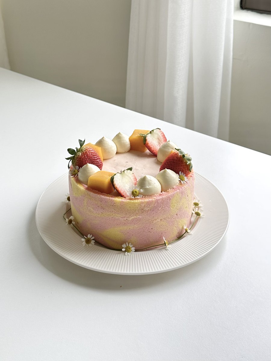 nahlahrsl's tweet photo. what i look + what i bake https://t.co/cL7xx2RRVu