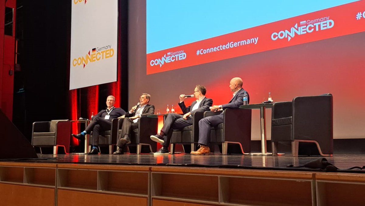 totaltelecom's tweet photo. Our morning Keynote session concludes with an excellent panel discussion on fixed network expansion &amp; Germany’s fibre future, featuring @MNet, @Adtran,  @BREKOverband &amp; Unsere Grüne Glasfaser #ConnectedGermany https://t.co/AdeedKqbJM