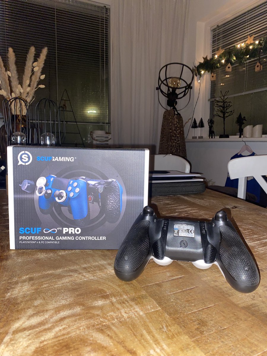 nl_justjesse's tweet photo. Iemand die geïnteresseerd is in deze Scuf Infinite4PS Pro? Ik wil er vanaf, omdat ik van plan ben om een PS5 Scuf controller te gaan halen. Stuur maar een dm voor informatie. Hij is 3 maanjes jong, dus nog ik top conditie. Een retweet wordt bedankt🙏🏻❤️ https://t.co/hwJkUjgqF5