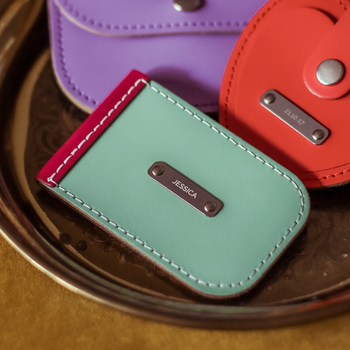 Popping a name or initials on our small accessories is a great way to add a little personalisation to a gift for someone special 🎁 Our engraving service is available across our full small gifts range!✨

Browse Now - brit-stitch.com/small-gifts/