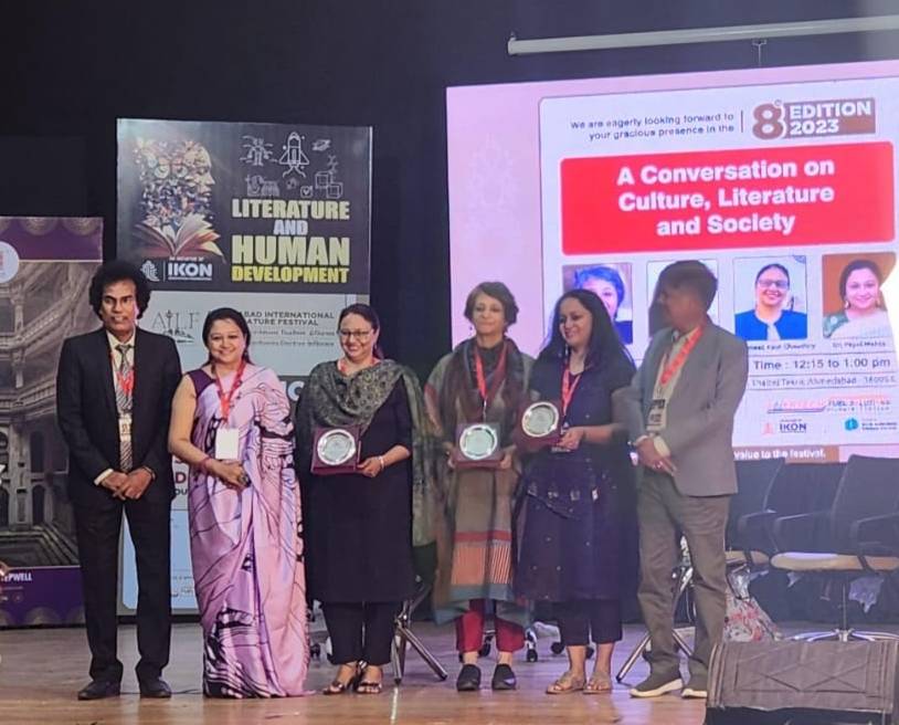 ahmedabad's tweet photo. Professor Pallavi Narayan, was a speaker on two panels at the Ahmedabad International Literature Festival 2023. The panelists discussed diaspora literatures, community building, and writers’ self-growth through the worlds of academia and publishing. #ourfaculty https://t.co/YLB7apd897