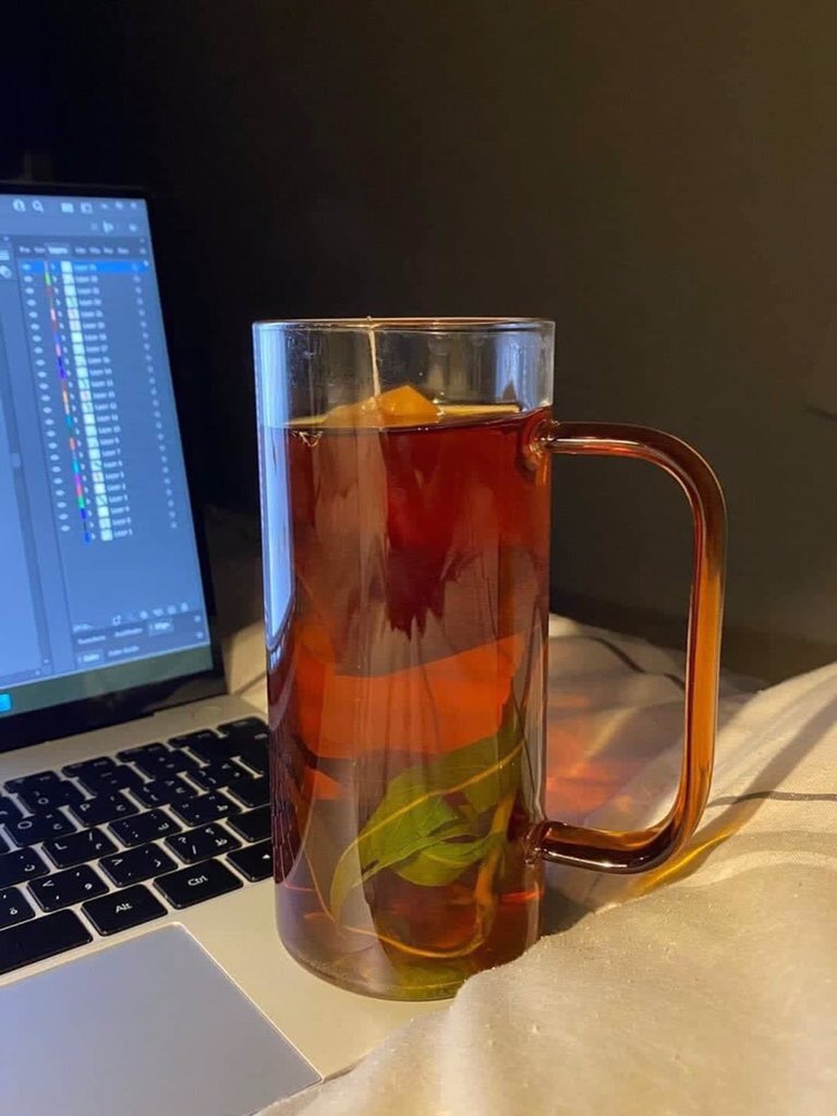 الكوباية اللي نفسي اشرب فيها شاى بالنعناع