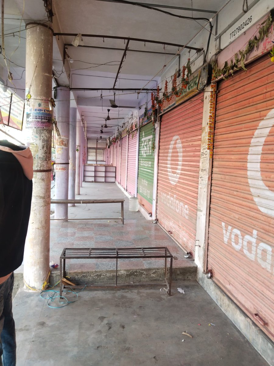 niharika_times's tweet image. #राजस्थान_बंद
.
सांचौर मार्केट बंद पूर्ण रुप से बंद।
#SukhdevSinghGogaMedi
#SukhdevSingh