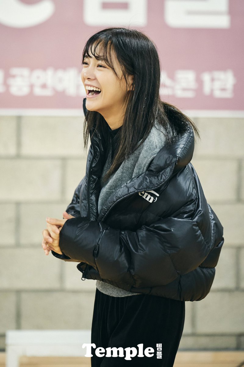 ━ .•공연배달서비스 간다 20주년 퍼레이드 𝟏𝐬𝐭•. ━ 
#첫번째작품 #연극템플 #연습실스케치
📸연습실 현장 사진 공개
템플 役 #김주연/#박희정/#김세정

2023.12.15(금) ~ 2024.02.18(일)
서경대학교 공연예술센터 스콘1관
#공연배달서비스간다 #20주년 #피지컬씨어터  #연극 #템플 #연습실현장