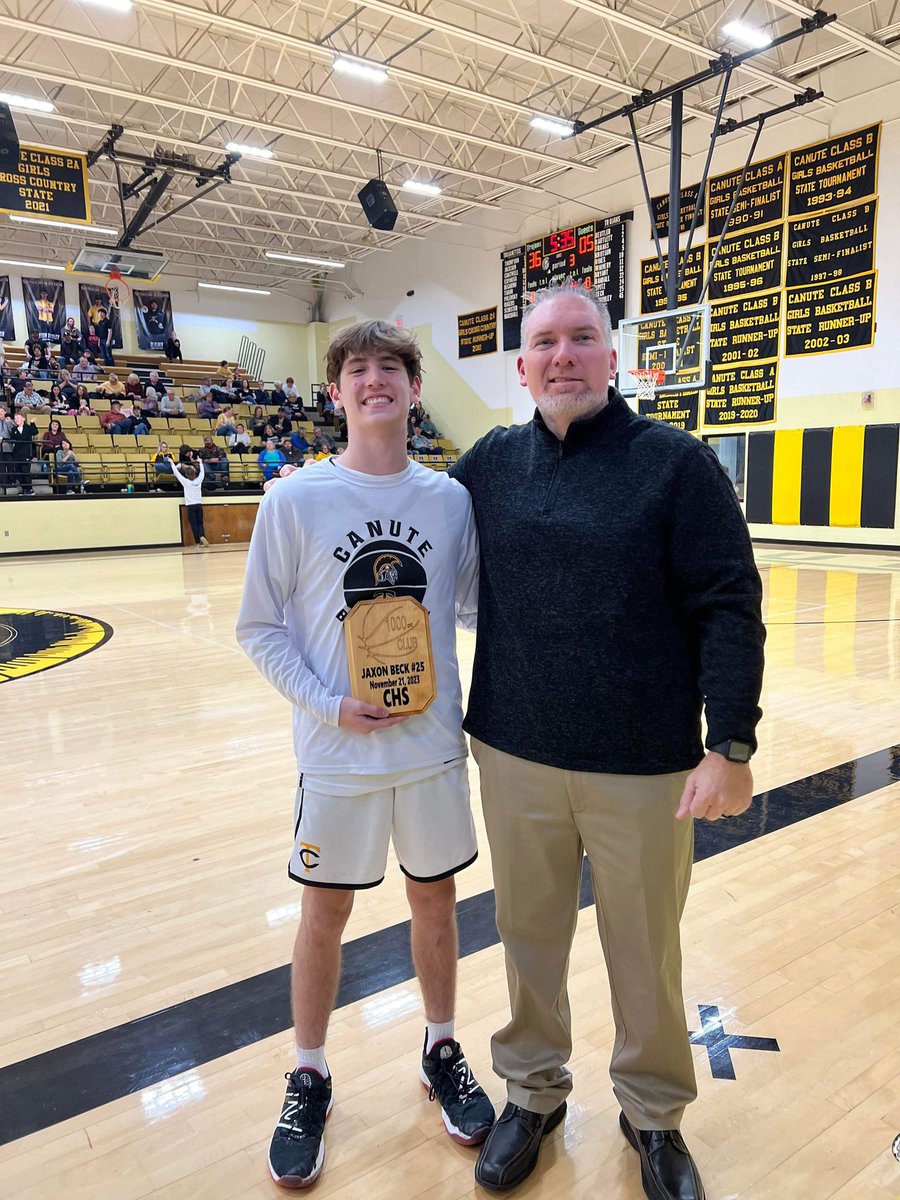 IWasAtTheGame's tweet photo. SHOUT OUT to CANUTE Sophomore #OKPreps Jaxon Beck for joining the #OK1000PointClub tonight!

(thanks Jeremy Gray for the pic) https://t.co/xUANnXzrV2