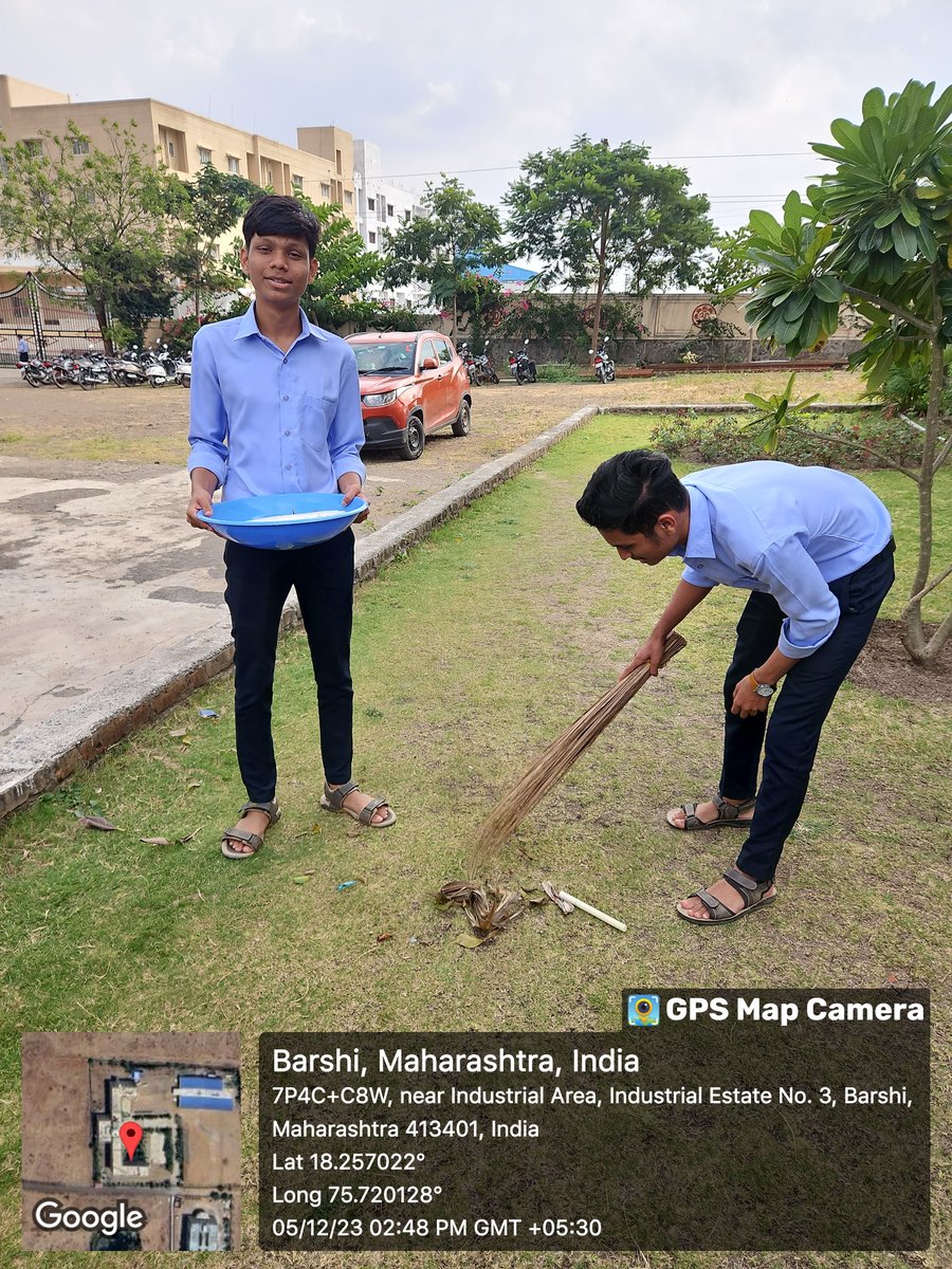 NSS_MITCORER's tweet photo. To inhale the fresh air, the surroundings need to get cleaned, and the junk needs to be properly settled. An effort by students of MITCORER for a clean environment. https://t.co/rpJoUj1tlG