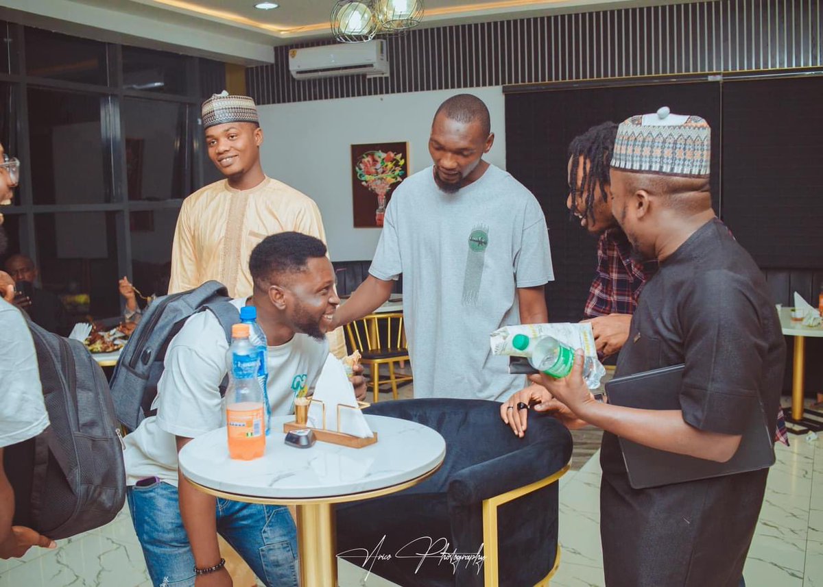 angomustee's tweet photo. Alone, we can do so little; together, we can do so much 

Moments from Zane's First 'Creative Hangout' in Bauchi

Kudos to the brains behind this amazing initiative @Godsoncjnr @kwatmi_Tyron @IbrahimBitBwa 

Let’s do more.

#angomustee https://t.co/As6PR3T57u