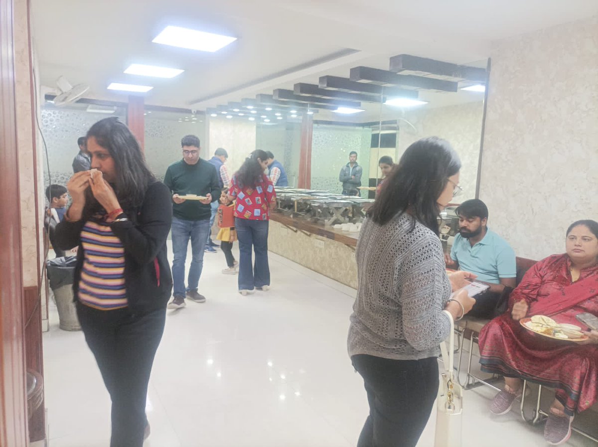 vnbpspilani's tweet photo. Revisiting the Success of Our Parent Contact Program in Ghaziabad!!
#vinian #admissionsopen #education #Education #GlobalEducation #AdmissionsOpen #news #alumni #bestschoolinindia #BPS #educationforall #TopRankedSchool #topschool #ProudMoment #vinoba #BPSParentConnect #bpspilani https://t.co/pzggFR5JFp