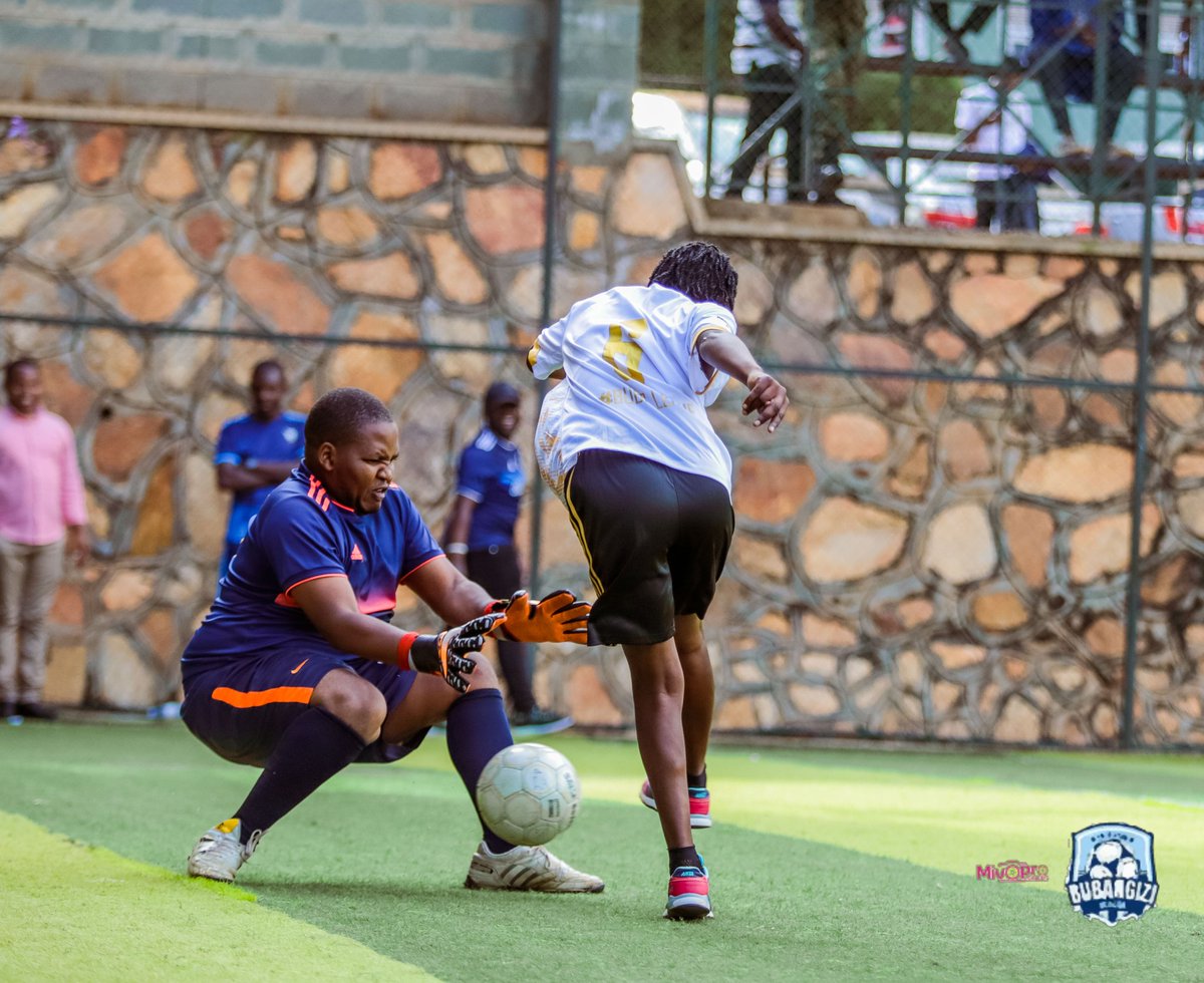 The Diamond 💍 Guy 💎 tweet media