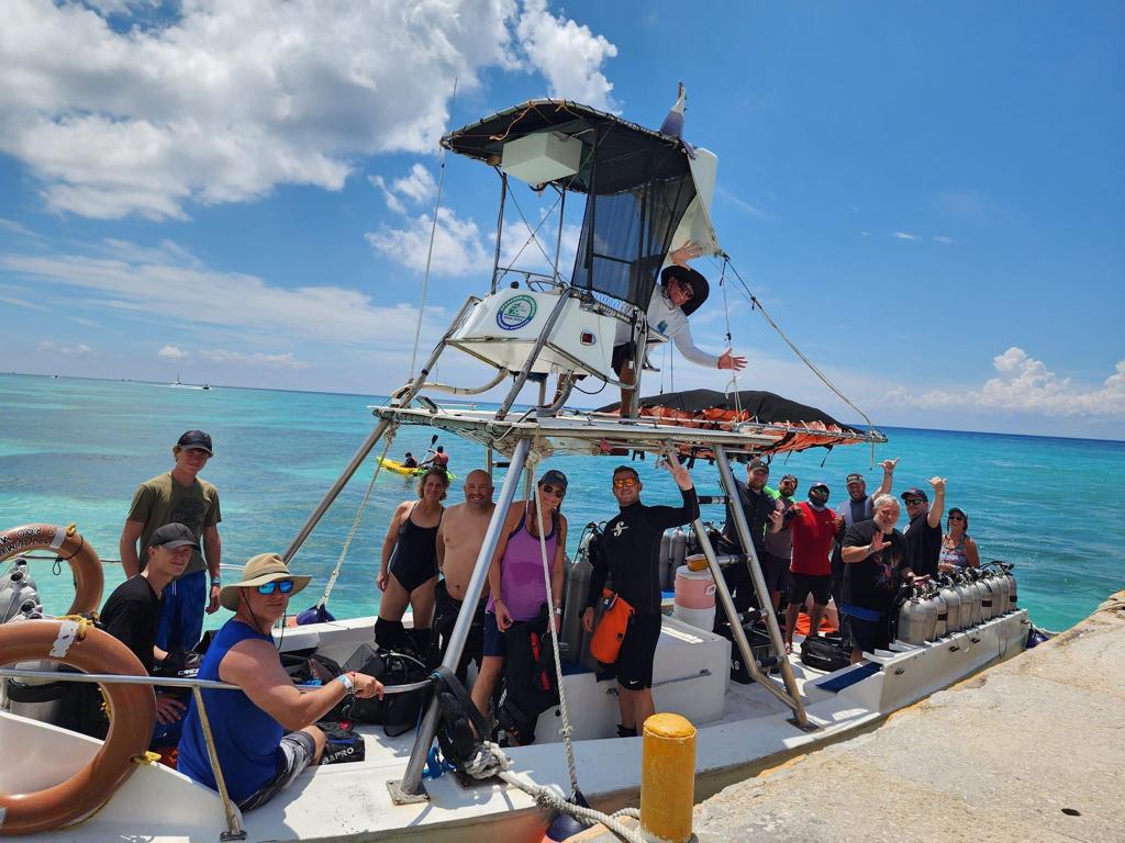 ProDiveInt's tweet image. 𝗝𝘂𝘀𝘁 𝗹𝗮𝘂𝗻𝗰𝗵𝗲𝗱: 𝗢𝘂𝗿 𝗚𝗥𝗢𝗨𝗣 𝗦𝗣𝗘𝗖𝗜𝗔𝗟𝗦 𝟮𝟬𝟮𝟰! Every 8th diver stays &amp;amp; dives for FREE, and more! Check it out here... prodiveinternational.com/group-specials/
#grouptravel #divetravel #scubadiving #mexico @PADI