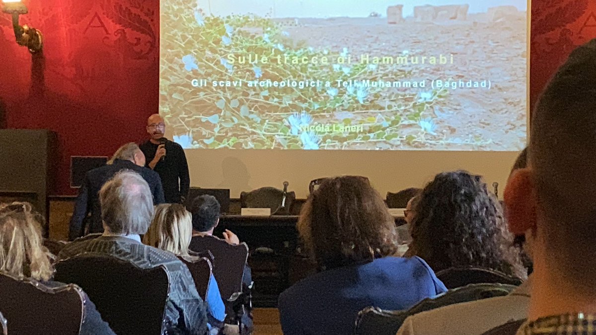 ArcheoMECA's tweet photo. Ringraziamo vivamente tutti i presenti che hanno seguito la presentazione degli #scavi condotti nella città metropolitana di #Baghdad, nel sito archeologico di #TellMuhammad.
✏️➡️
https://t.co/xE3EqMSXaM https://t.co/NUTyUweGZo