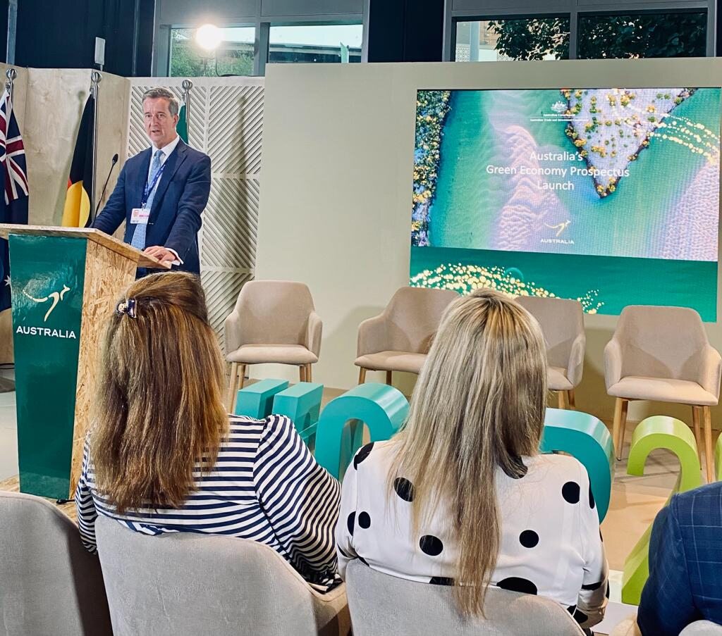 Austrade's tweet photo. The Australian Green Economy Prospectus is live!​ ♻️🔋​ 

A​ustralia is ready to partner with you as a reliable supplier of clean energy, critical minerals and#NetZerosolutions. ​

Launched at#COP28, read the prospectus now : https://t.co/NuGesbLw4I https://t.co/BN11AYANlk
