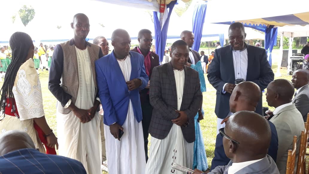 SSAZA BUSIRO OFFICIAL (@ssazabusiro) on Twitter photo Nga 1/12/2023, Sebwana yakulemberamu abavubuka okuva mu Busiro ne boolekera Bulemeezi ku mukolo gw'olunaku lwabavubuka mu Buganda. Mu bamu ku beetaba ku bikujjuko bino mwalimu Abaseesa Nsereko Ibrahim ne Namata Victoria
@BugandaOfficial
<a href="/JosephKawuki_/">Joseph Kawuki</a> Nga 1/12/2023, Sebwana yakulemberamu abavubuka okuva mu Busiro ne boolekera Bulemeezi ku mukolo gw'olunaku lwabavubuka mu Buganda. Mu bamu ku beetaba ku bikujjuko bino mwalimu Abaseesa Nsereko Ibrahim ne Namata Victoria
@BugandaOfficial
<a href="/JosephKawuki_/">Joseph Kawuki</a>