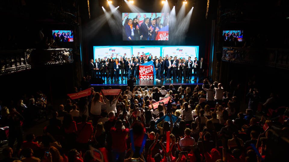 ThierrySpencer's tweet photo. Le feu sacré !
Retour sur la cérémonie et le palmarès 2024 Elu Service Client de l'année. 49 trophées pour reconnaître et motiver les collaborateurs, en plus de se distinguer aux yeux des clients.
Mon billet : https://t.co/vwJXGCAT5s
#serviceclient #escda #escda2023 #relationclient #experienceclient