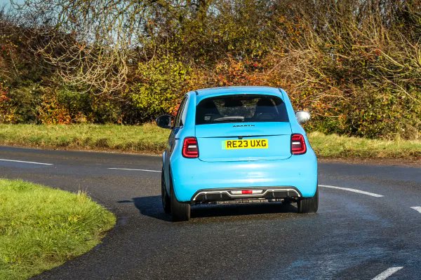 Loving the New Abarth 500e in 'Poison Blue' 🦂🔥🔥 #abarth #cars #enzari #Abarth500e